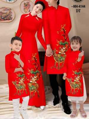 1676867479 vai ao dai nam mau moi (9)